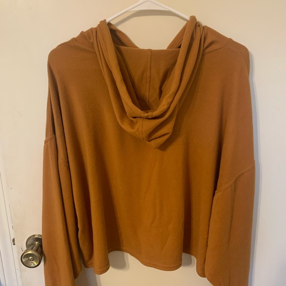 Cropped soft orange hoodie - Picture 5 of 5